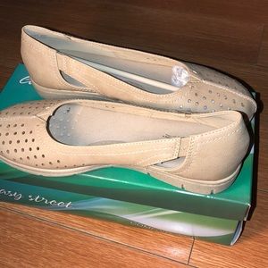 Easy street slip on flats